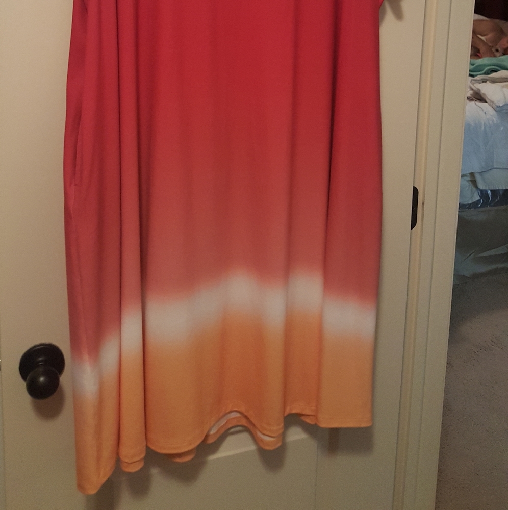 Dress - Picture 2 of 2